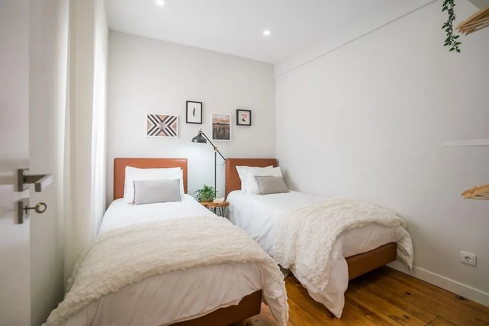 Private Terrace And Design Apartment By Buuka Apartments Lisbon 0*,